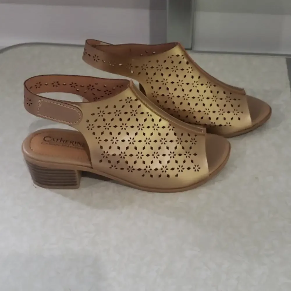 Girls Sandles Catherine Malandrino brand‎ Size 3